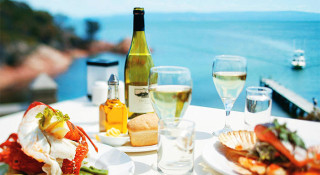 Seafood-and-Wine